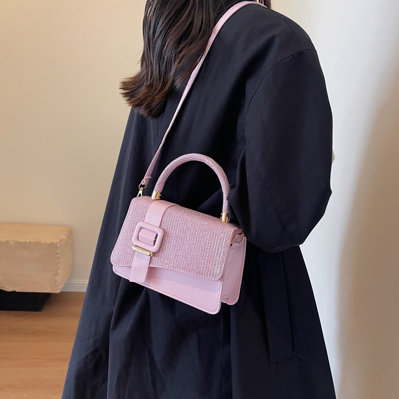 Korean Style PU Leather Woman Crossbody Bag with Polyester Lining and Single Strap