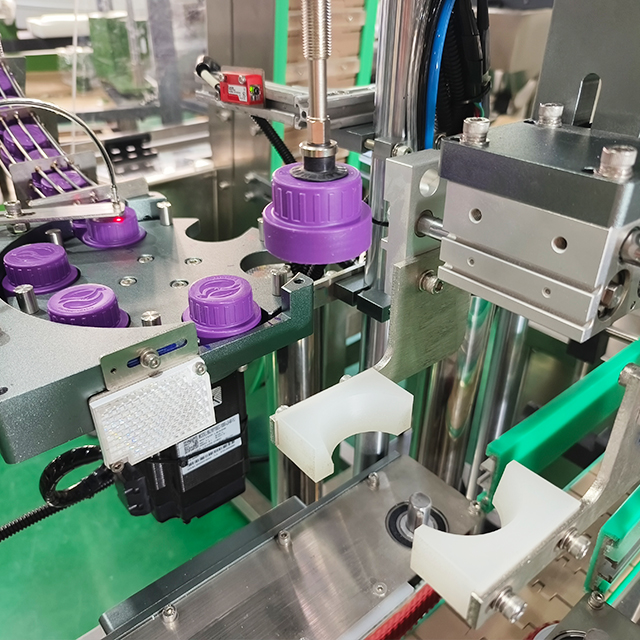 Fully Automatic Lower Cap Linear Capping Machine for Laundry Detergent Shampoo Bottles
