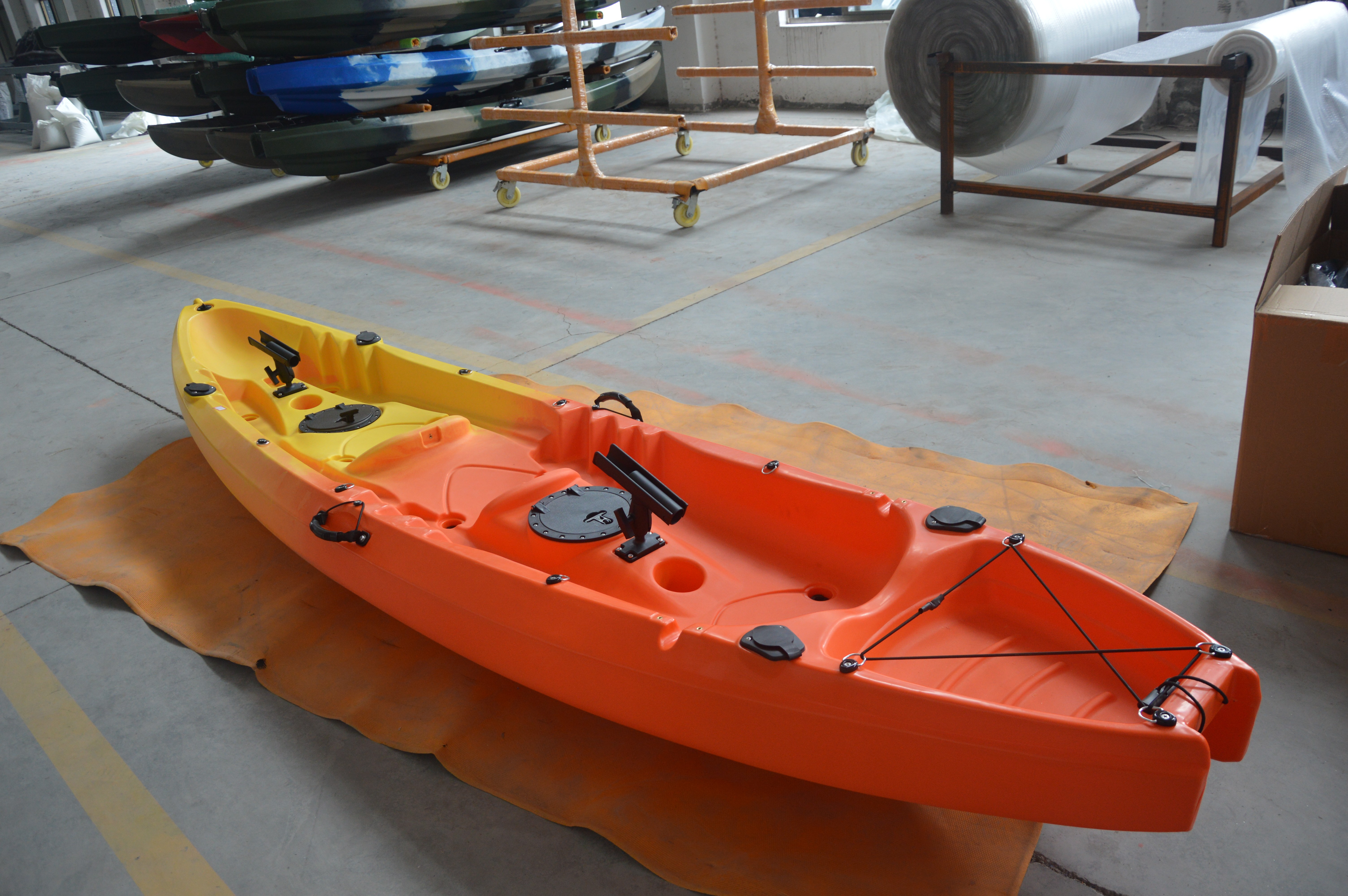 LLDPE/HDPE Material 2 Person Canoe for Family Kayaking Woowave Gradient Fishing Kayak