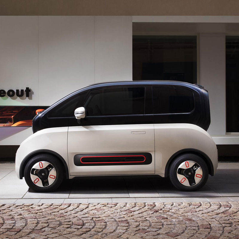 Lithium Battery Powered 2023 Baojun Adult Mini Electric Car Convenient And Rechargeable Mini Four Wheel Two Door Vehicle