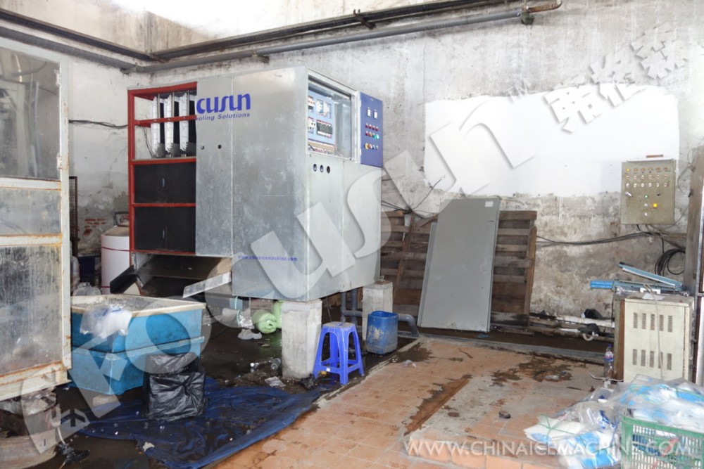 3T Cube Ice Machine With Automatic Operation And Customized Ice Size