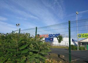 Quality ISO14001 Anti climbing 50*150mm Green V Mesh Fencing wholesale