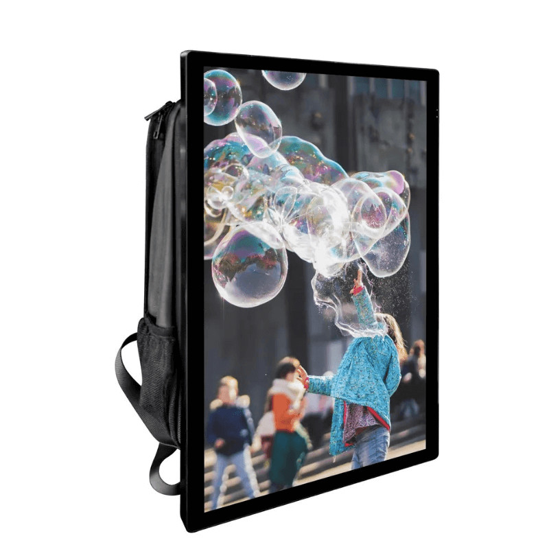22 Inch Backpack High Brightness LCD MultiMedia Display WIFI Network Android For Advertising