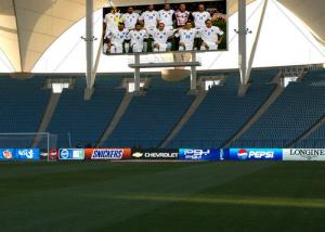 Quality P10 Football Stadium Perimeter Led Screen Synchronous 5000 cd/㎡ wholesale