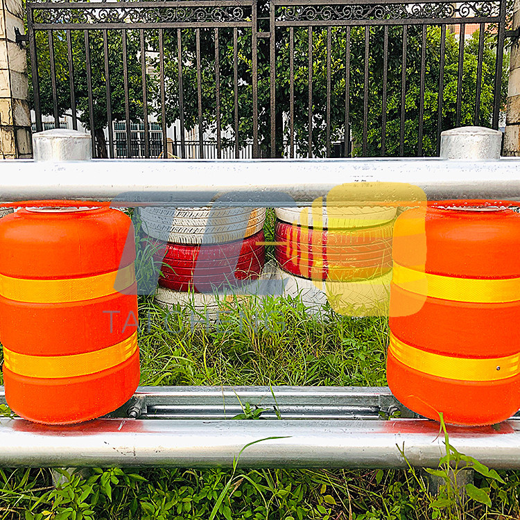 Guardrail Anti Shock Spacing 0.5m Road Roller Barrier