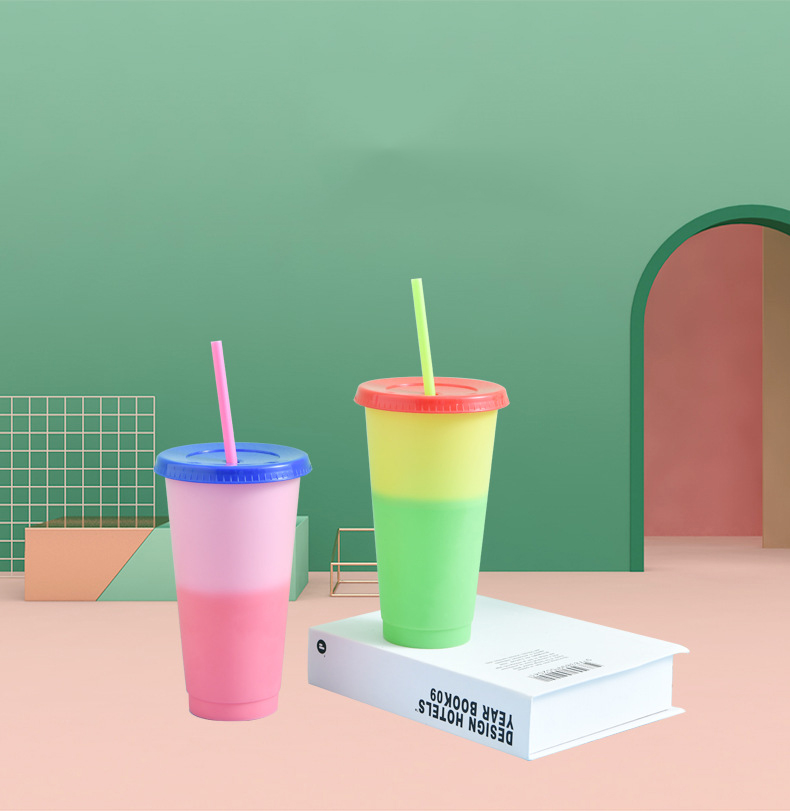 Reusable Color Changing Cold Cups Summer Magic Plastic Coffee tumbler With Straws Set of 5