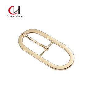Quality Unisex Antirust Center Bar Roller Buckle , Anticorrosive Gold Oval Belt Buckle wholesale