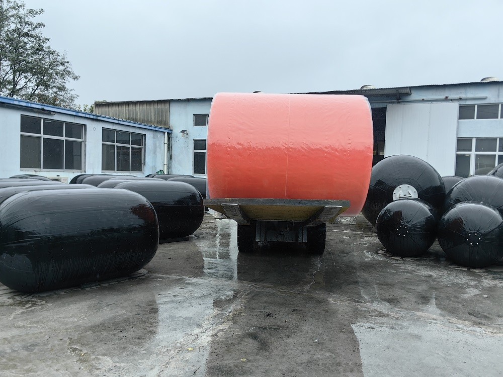 Valuable ISO17357 Hot Galvanized Foam Fender Lifespan Longer Than 15 Years