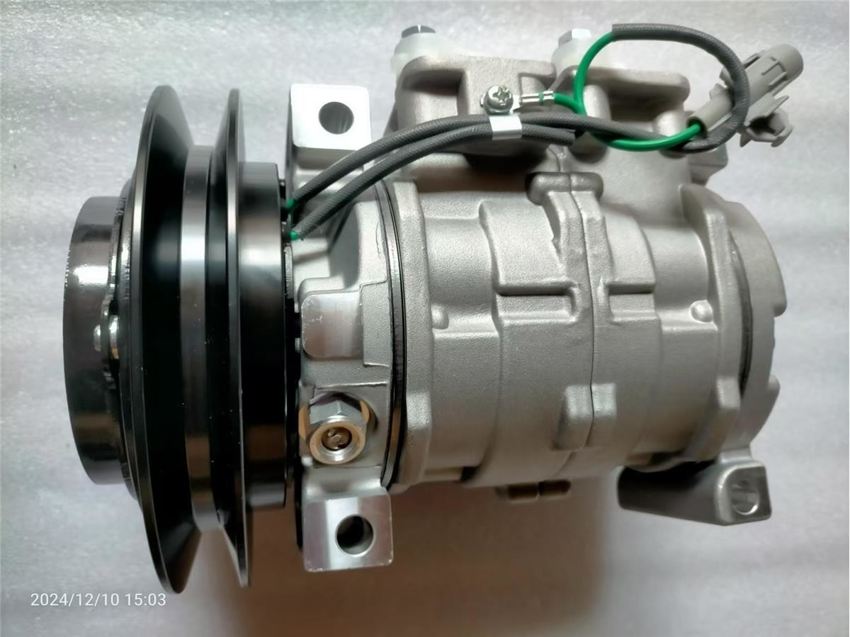 AC Air Compressor 4709228 for Hitachi Excavator ZAX870-5
