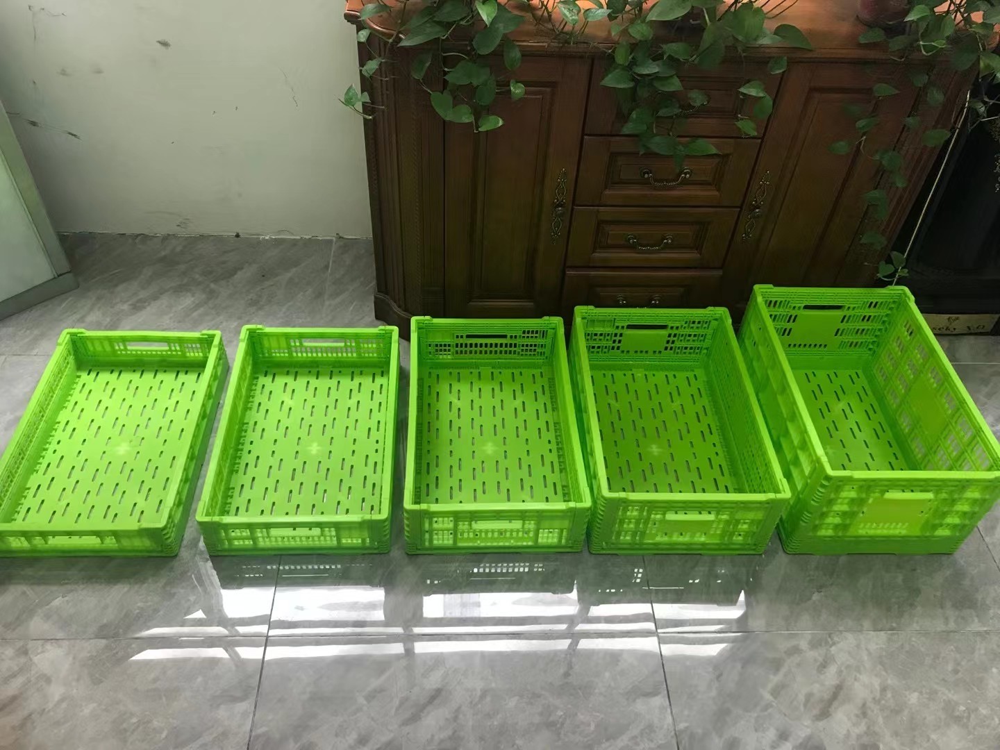 Plastic Storage Fruit Vegetable Transport Basket Crate For Supermarket