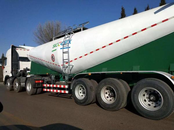 Latex Matrix Emulsion Explosive Transport Semi - Trailer For Mines Blasting 30