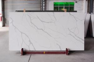 Quality White Engineered Artificial Quartz Stone Countertop For Kitchen And Bathroom Floor Tiles wholesale