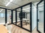 Sleek Aluminum Alloy Movable Glass Partition Wall For Hotels