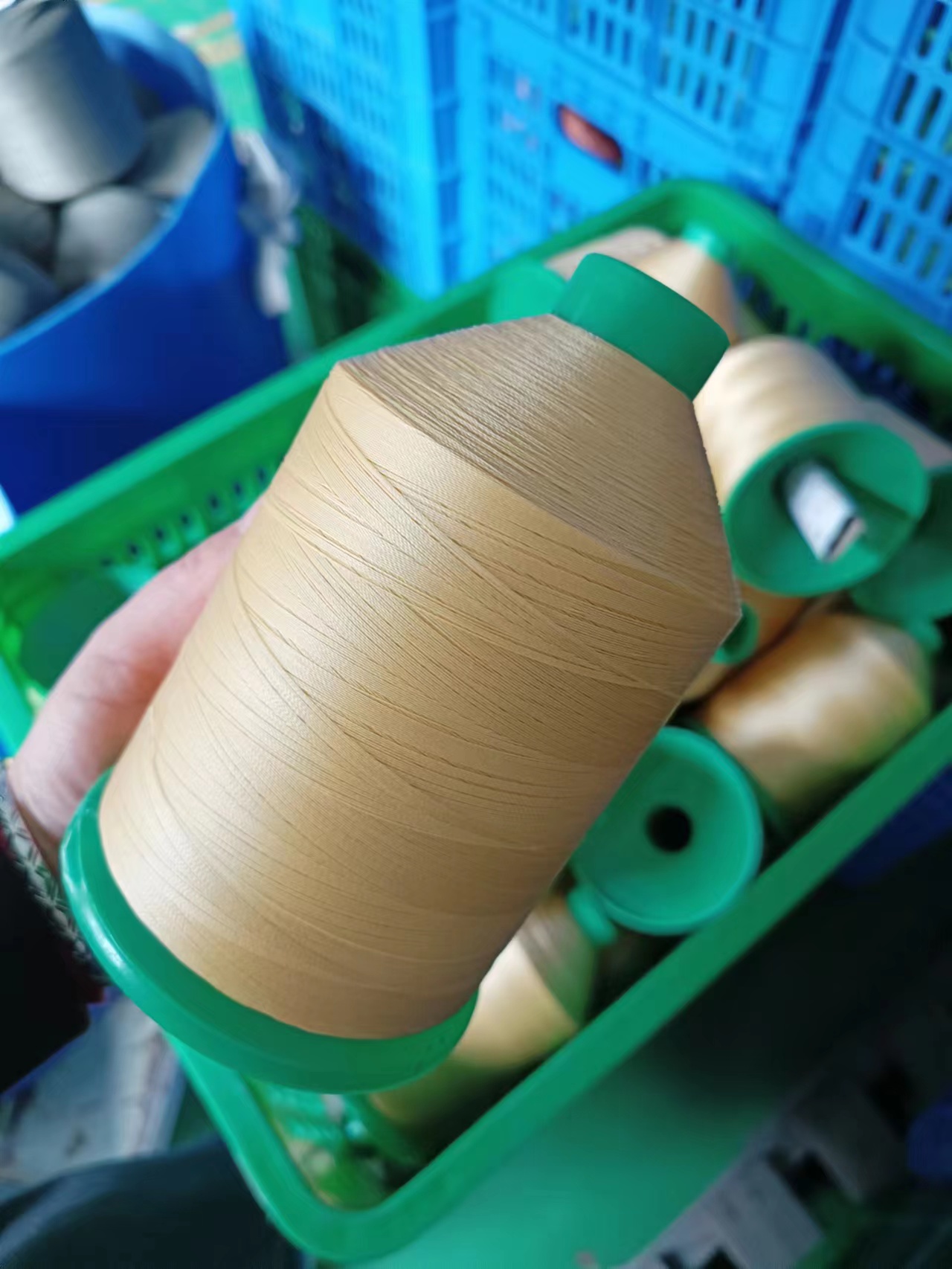 Kangfa Polyester Bonded Thread For Hand Knitting Sustainable Stitching with Ring Twist