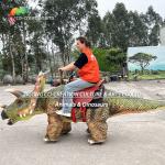 Animatronic Walking Triceratops Walking Dinosaur Playground Equipment For Youth