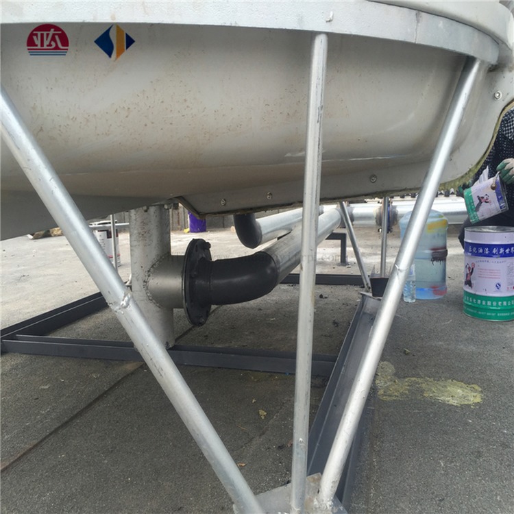 2820mm x 2900mm FRP Shell Low Noise Anti Corrosive Round Counter Flow Cooling Tower