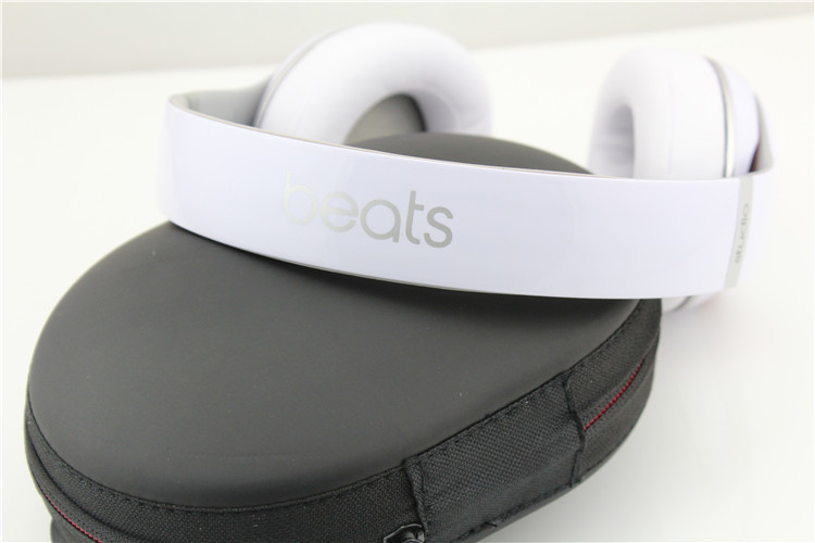 Beats By Dr. Dre Studio 2.0 Wireless Over-Ear Headphones White Brand New Sealed made in china grgheadsets-com.ecer.com