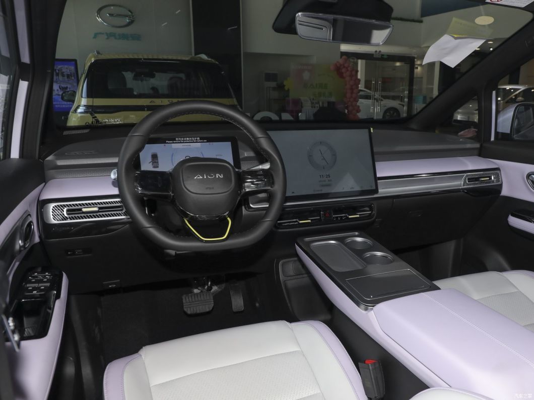 Automotive Adults Electric Vehicle Sports Car New Energy Aion Y SUV New Energy EV Car