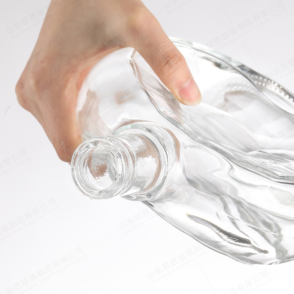 Tequila Glass Decanter Customized Design 200ml 500ml 750ml 1L Frosted and Transparent with Gold Collar