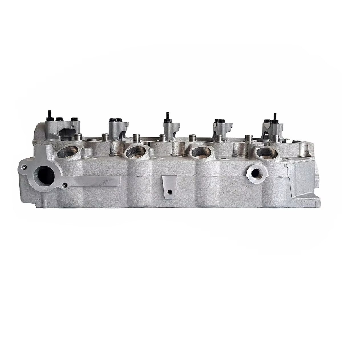 Auto Parts 4D56 908513 Engine Cylinder Head for Mitsubishi Montero Pajero L300 Canter 2.5TD 8V 4CYL Engine Parts