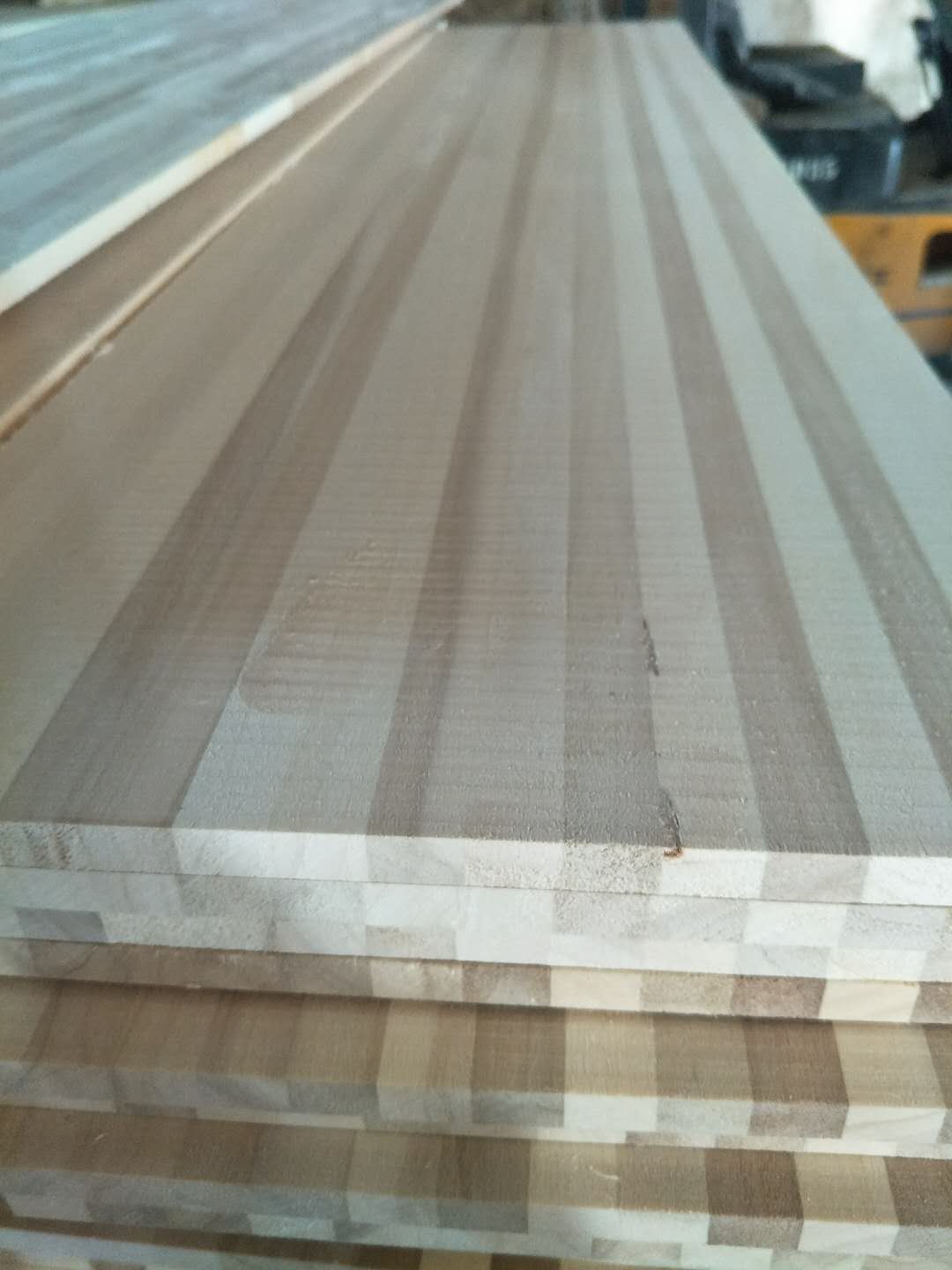 Solid Paulownia Sheets Snowboard Wood Core Traditional Design Style