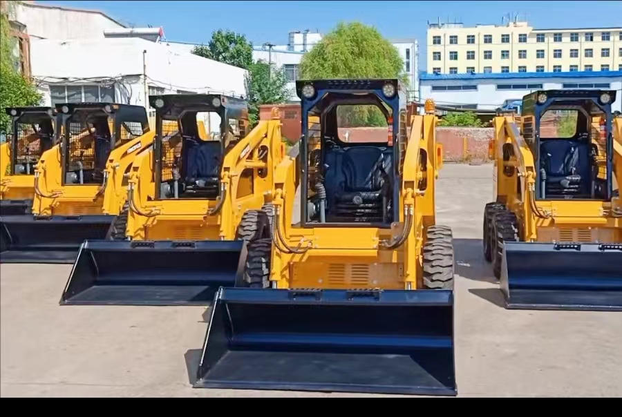 2800kg Capacity Mini Skid Steer Loader with Hydraulic Control System and Versatility