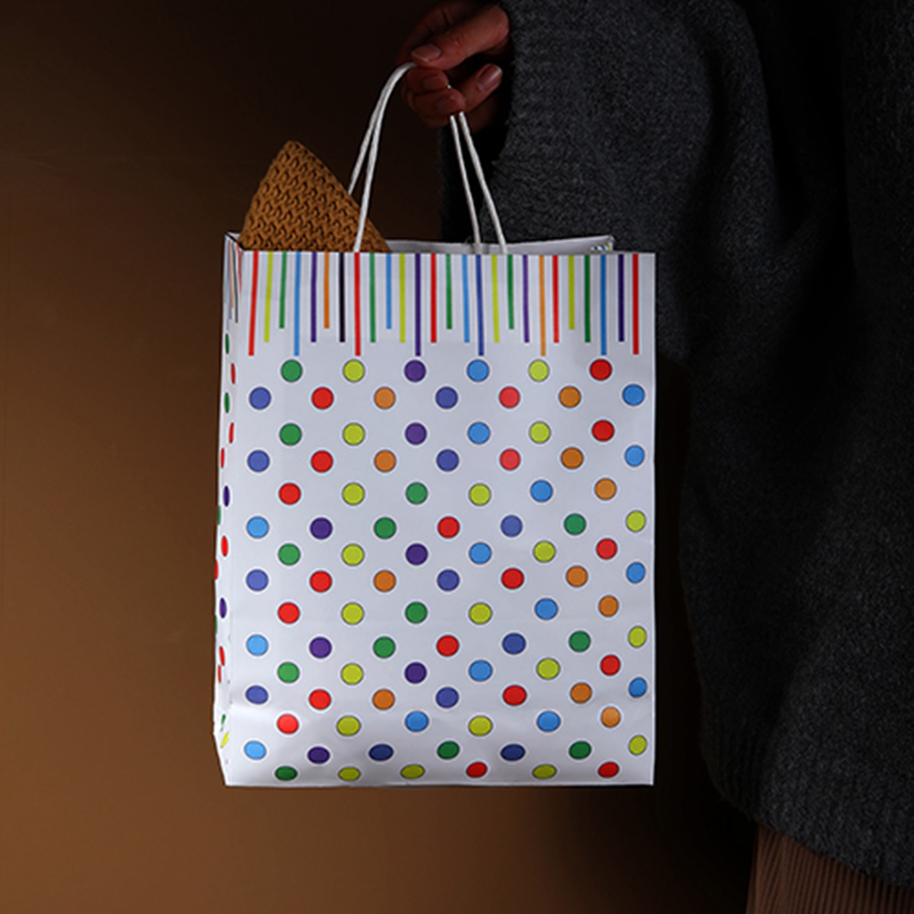 Color CMYK 4 Color Offset Printing Twist Kraft Shopping Paper Bag With Your Own Logo