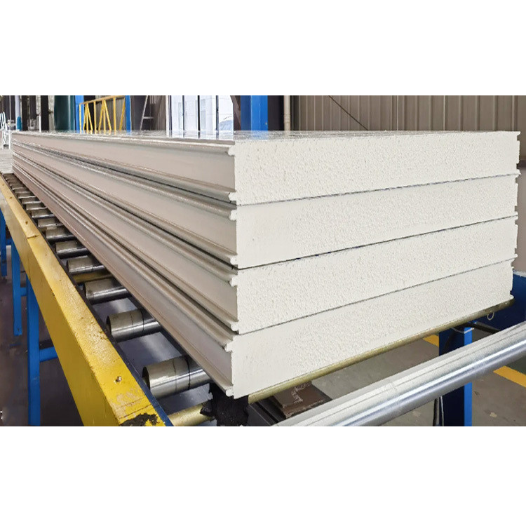 Customizable PU Roof Panel Fireproof Sandwich Roof Panel For Sound Insulation