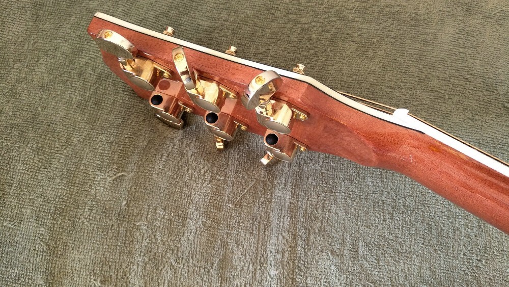 Guitar Factory Customization Acoustic Guitar Vintage Top AAA Sitka Solid Spruce Body Guitar with Fishman pickups