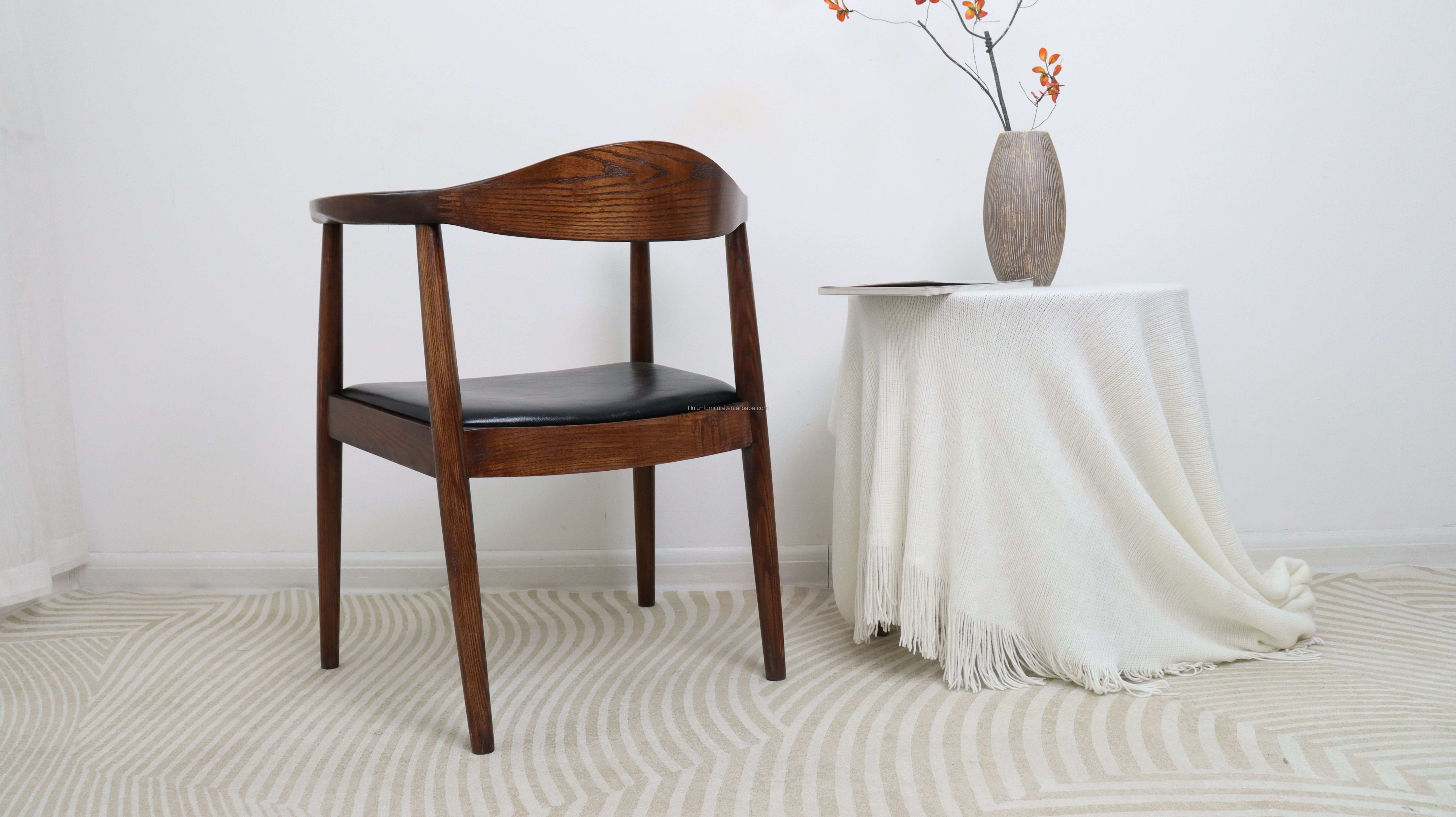 Solid Ash Wood Nordic Design Presidential Armchair for Restaurant Dining Furniture