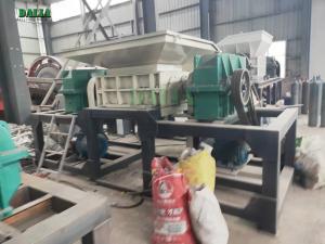 Quality Wood Pallet Recycling Dual Shaft Shredder SKD-11 Blade Material Highly Durable wholesale