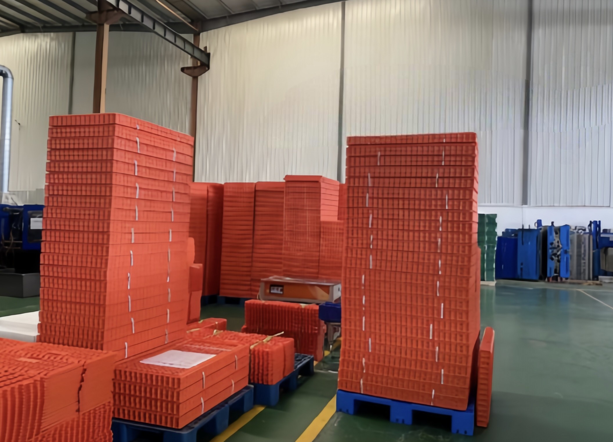 Easy Cleaning Slatted Floor Broiler House Plastic Slate Floor For Poultry Farm