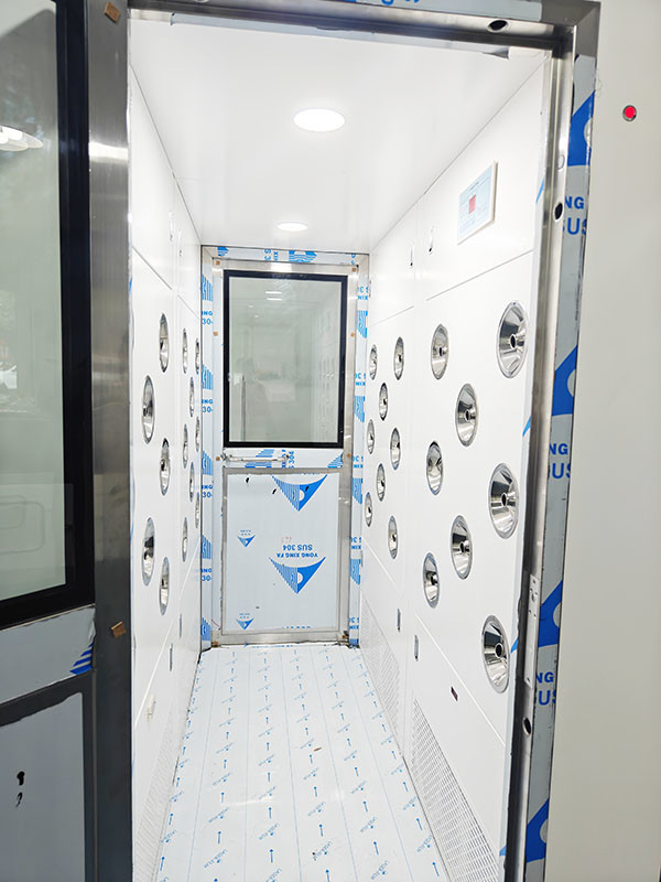 Cleanroom Air Shower with HEPA Filters for Airborne Particles Removal for 2-3 person