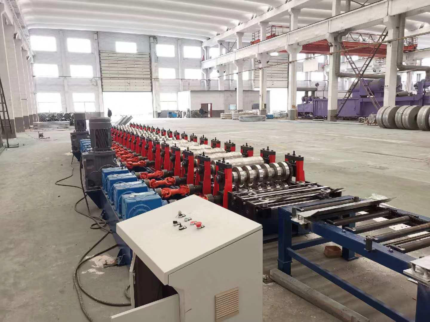 Metal Highway Guardrail Roll Forming Machine Hydraulic systems
