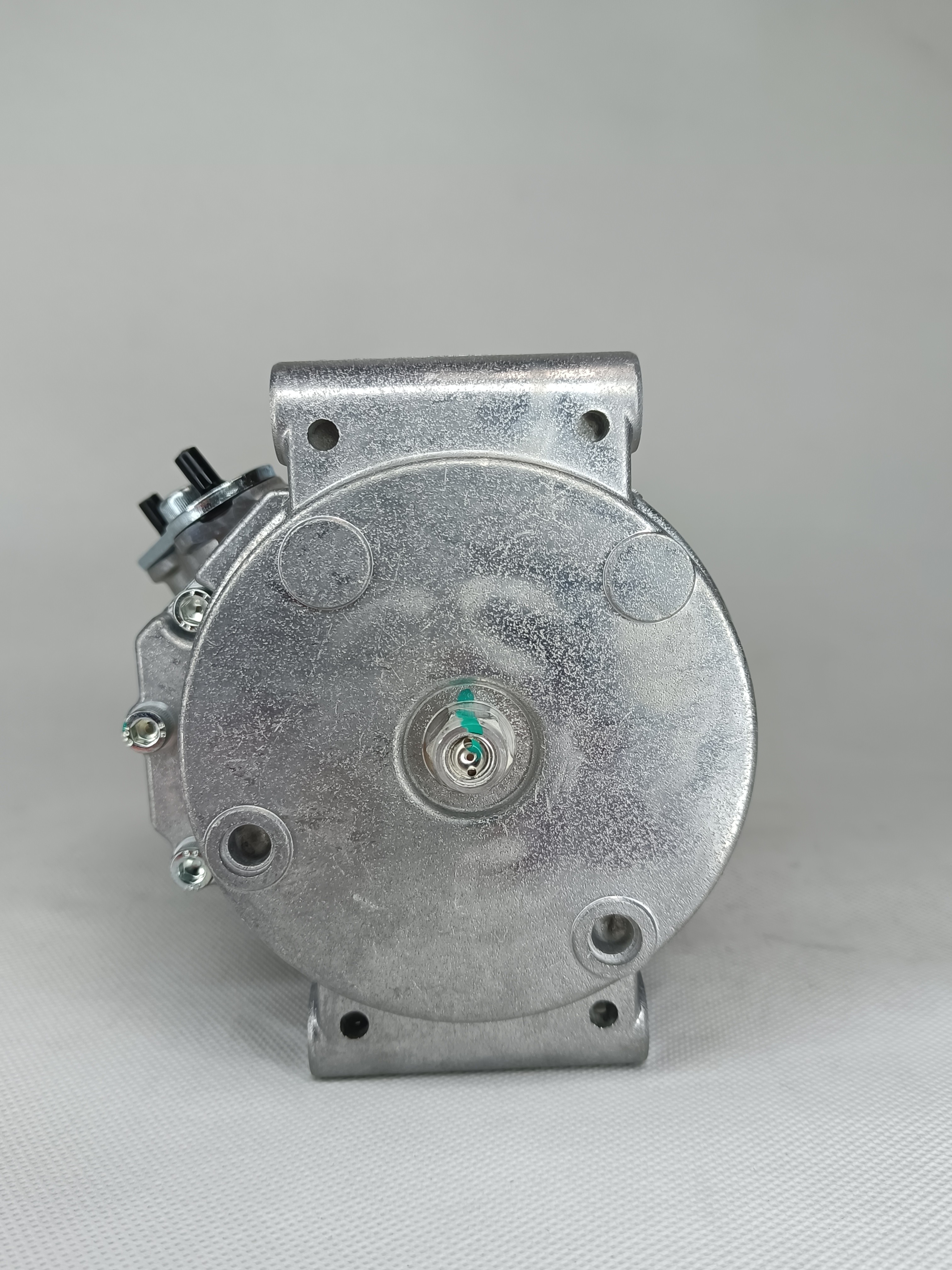 12V Vehicle AC Compressor For Chevrolet Captiva 20910245 93743410 96629605 96861884 4803454 4813543 8FK351340461