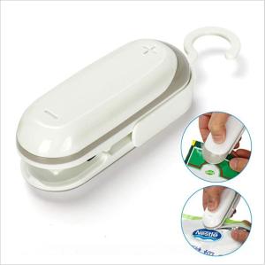 Quality Portable Plastic Heat Vacuum Sealers 2 In 1 Mini Heat Sealing Machine With Battery wholesale