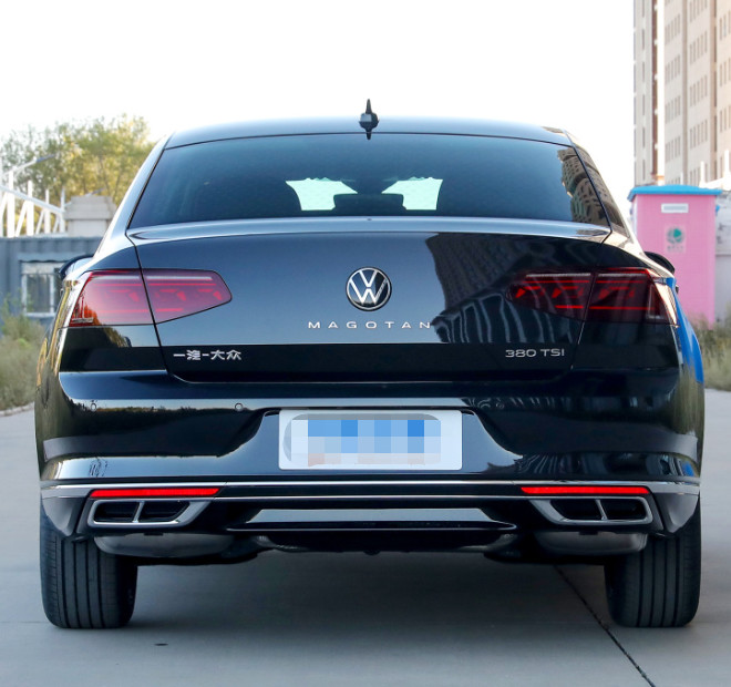 Volkswagen Magotan 2023 2 Million Commemorative Edition 330TSI DSG 4 Door 5 Seats Sedan Car