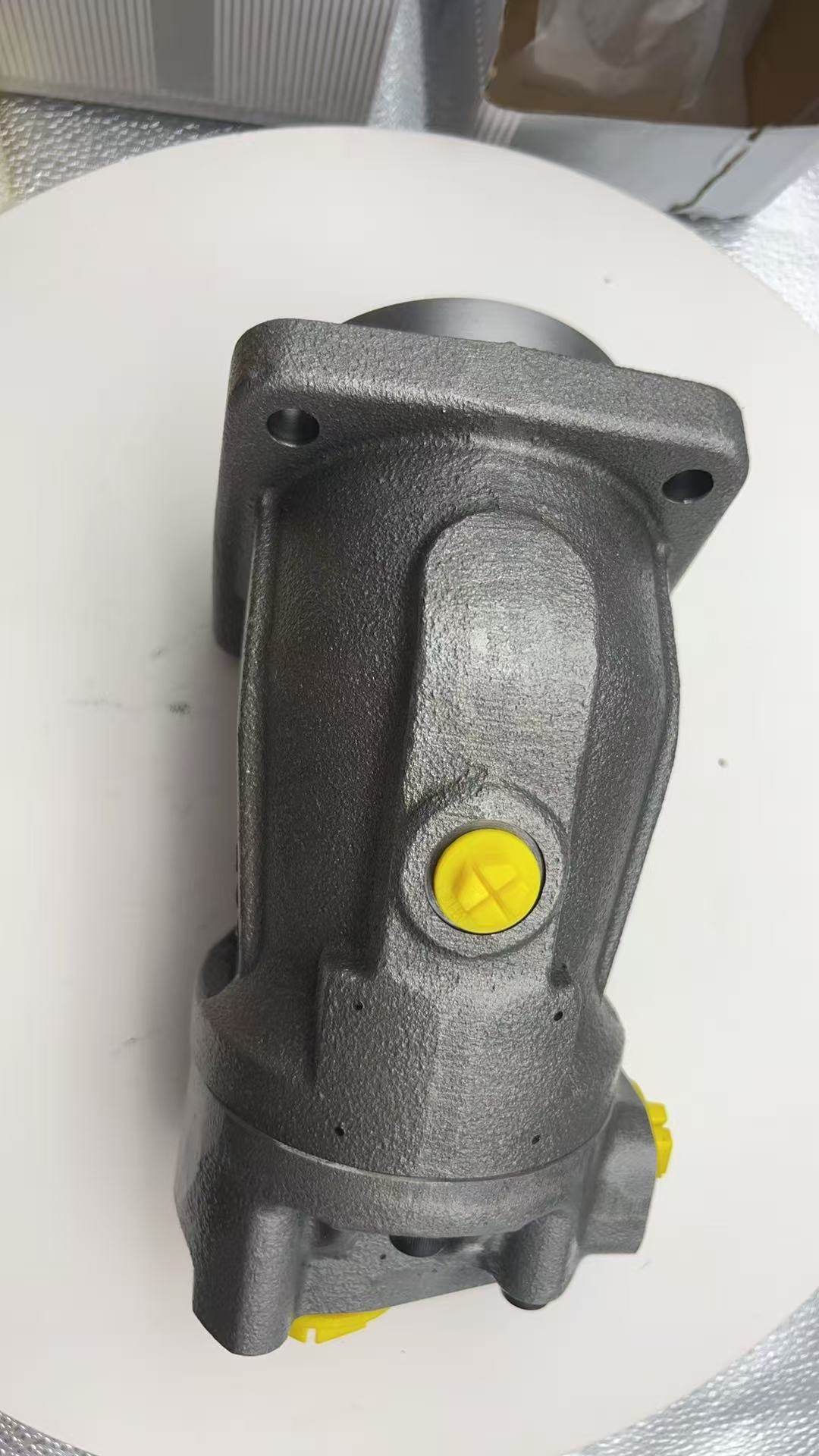 The A2FO28/61L-PAB06 with an axle diameter of 30 is used for components of Putzmeister Schwing concrete pump trucks