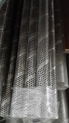 Cheap center pipe core 316 stainless steel spiral welded 304 perforated water filter elements filter frames 304 metal pipes for sale