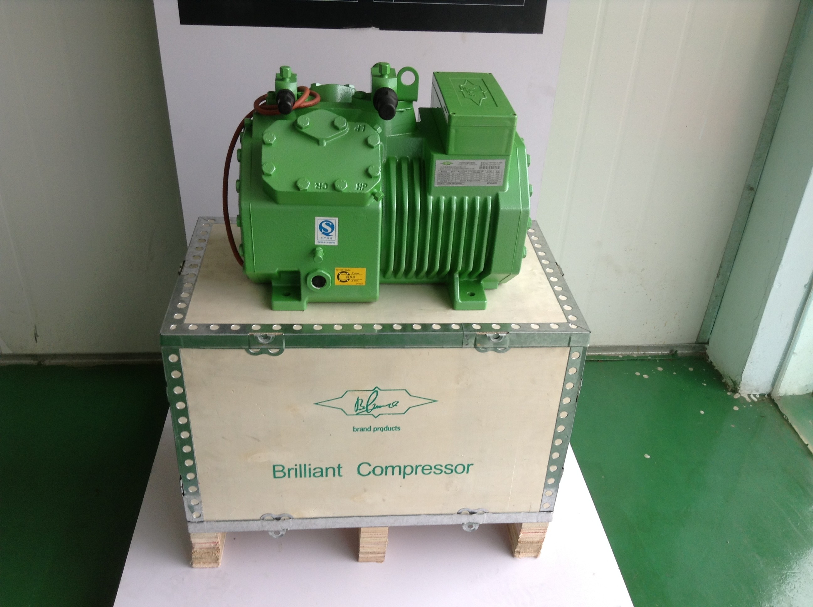 2JES-07Y-2JC-07.2Y 0.7hp Semi Hermetic refrigeration Compressor For Cold Room Condenser