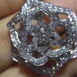 Piaget full diamonds of hollow rose necklace 18kt gold with white gold or yellow