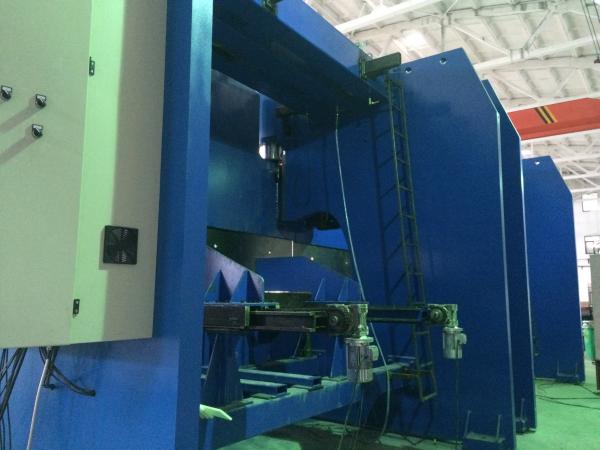 Hydraulic CNC Tandem Press Brake heavy duty plate bending machine 2-400T /