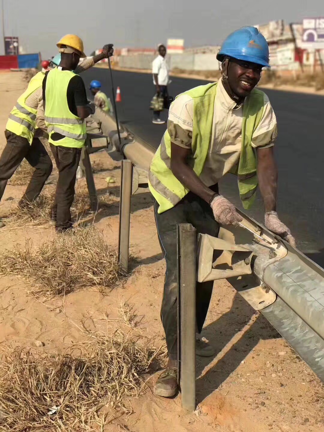 Customizable Three Wave W Beam Highway Guardrail Dimensions for Road Safety Solutions