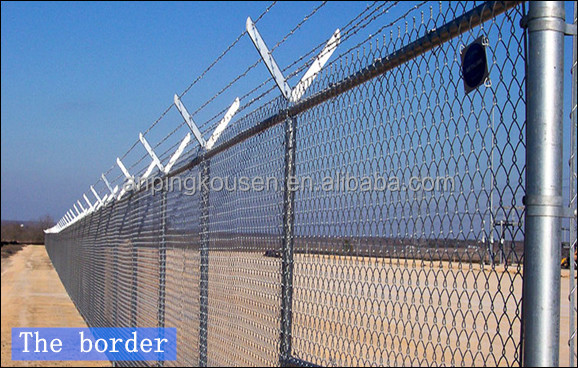 Prices PVC Coated Welded Airport Security Fence Rectangle Pressure Treated Wood Type