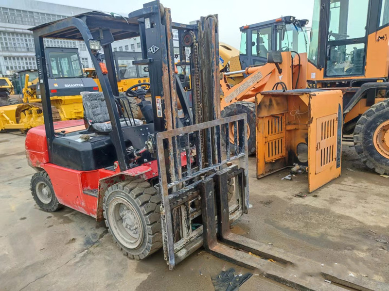 Used 14 Ton Four-Wheel Internal Combustion Forklift With CUMMINS Engine