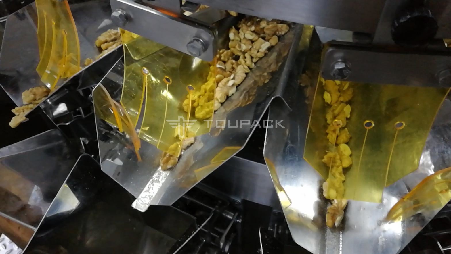 32 Head Blending Automatic Multihead Weigher Dried Fruit Raisin Filling And Packing Machine