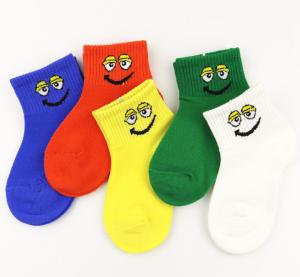 Quality Smile Face Kids Colorful Socks / Kids Fashion Socks Knitted Snagging Resistance wholesale