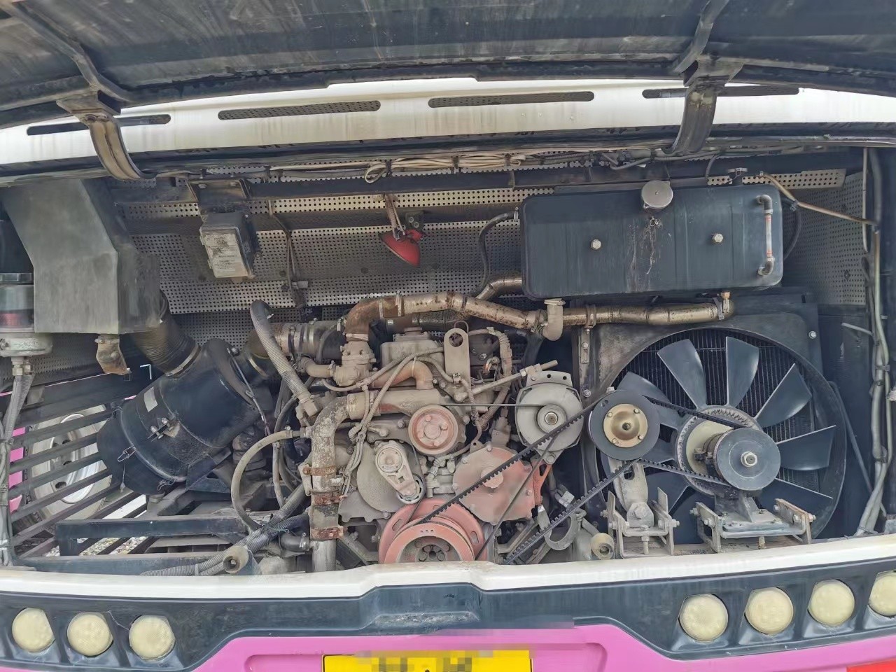 12m 30 Seats Hengtong Used Buses Rear Engine Luxury Diesel City School Bus