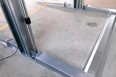TP232 Heavy Duty Two Post Car Lift For Garages Workshops And Commercial Parking