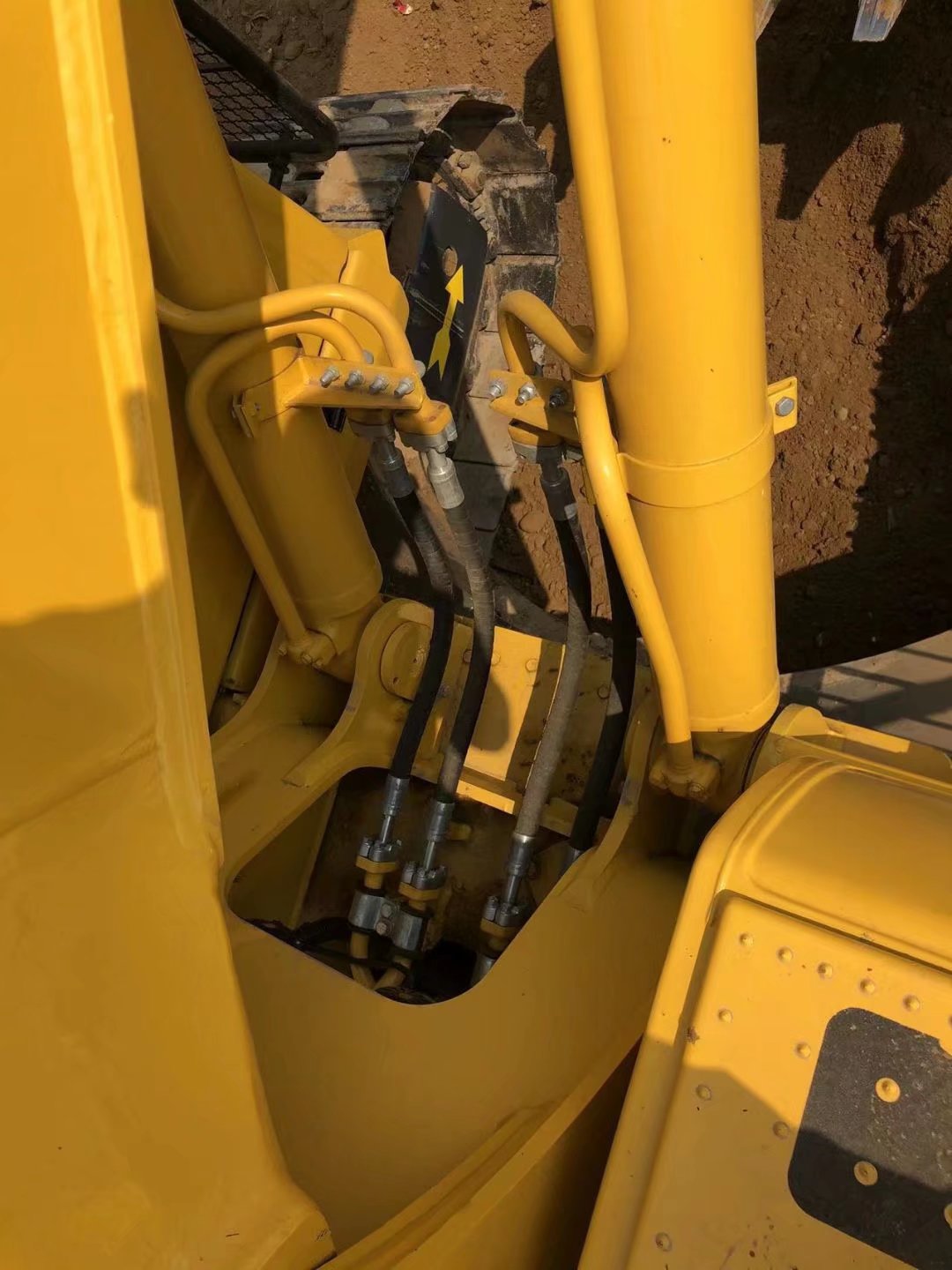 Komatsu PC200-8 Excavator 20 Ton Crawler Excavator with Maximum Digging Depth of 6620 mm